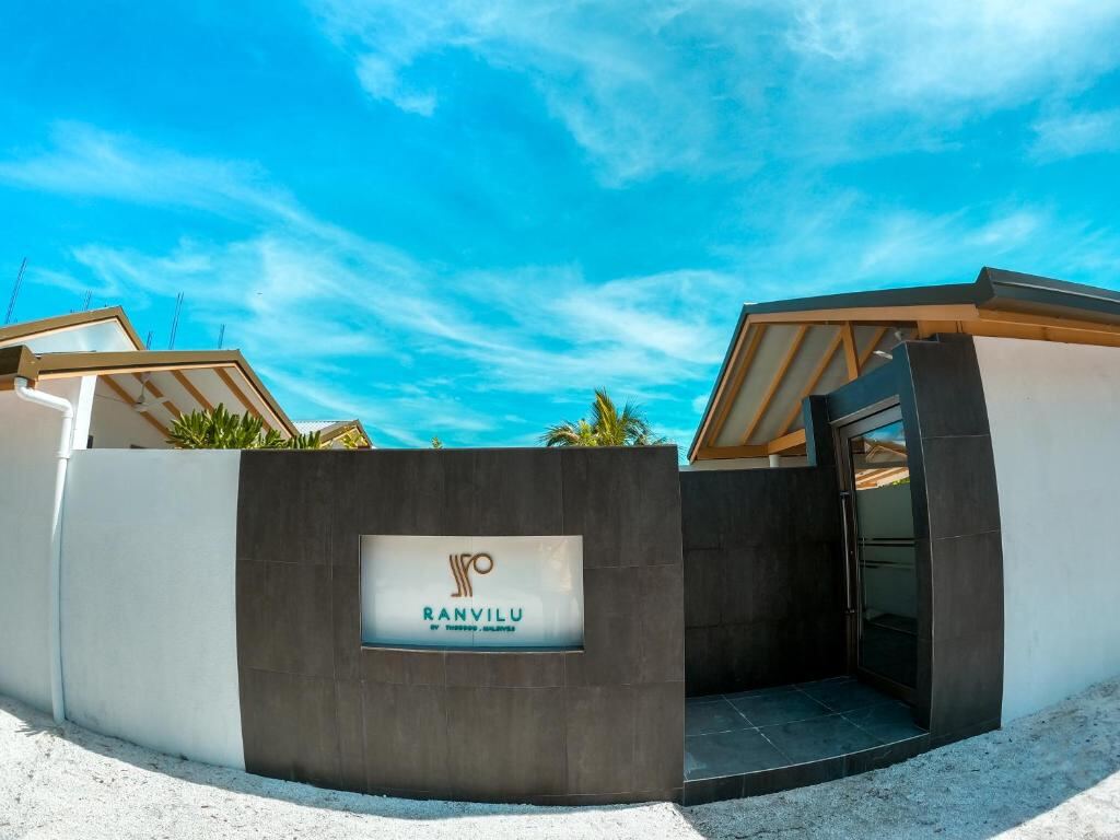 RV Thoddoo Maldives - Guest House entrance in Thoddoo, Maldives